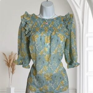 NWT! Francesca's Floral Smocked Peasant Ruffle Sleeve Boho Blouse Size Medium